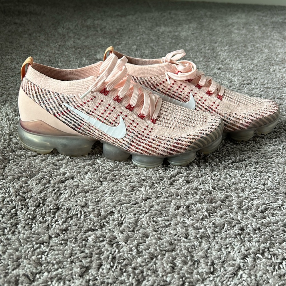 Women’s Nike Vapor Max shoes